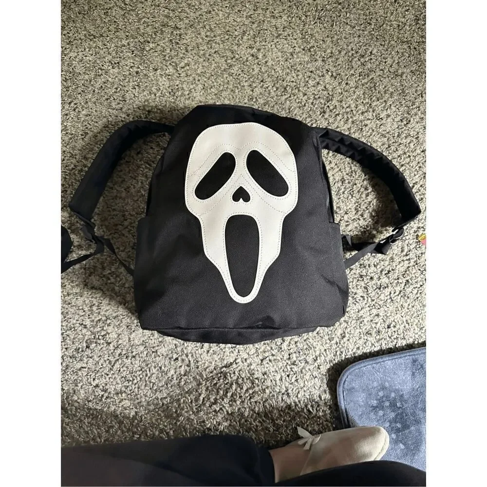 Ghost face Scream, backpack with padded handles outside pockets and inside pocke
